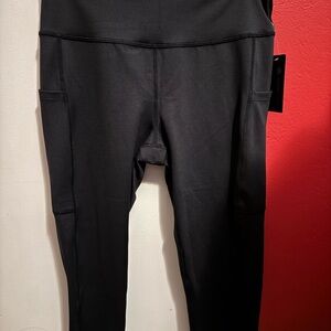 New Black High-Waisted Leggings